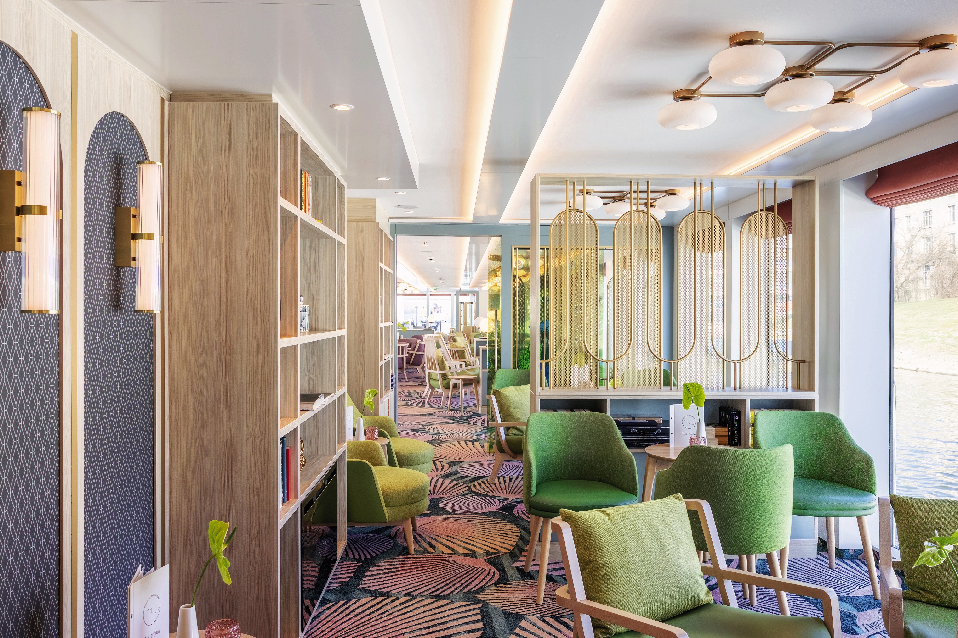 Spirit of the Danube - The Belvedere Lounge